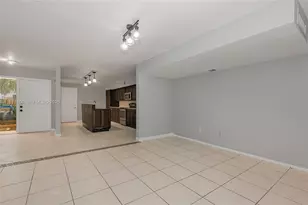 20536 NE 6th Ct, Miami, FL 33179 - Photo 9