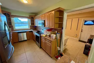 4948 SW 90th Terrace, Cooper City, FL 33328 - Photo 9