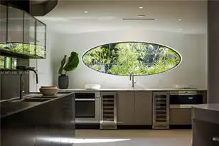 5261 NE 5th Ave, Miami, FL 33137 - Photo 7