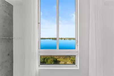 300 S Australian Ave #812, West Palm Beach, FL 33401 - Photo 11