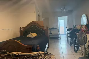 549 Meridian Ave, Miami Beach, FL 33139 - Photo 5