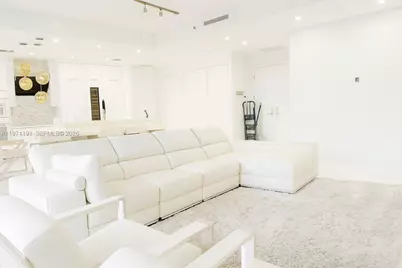 901 Brickell Key Blvd #3307, Miami, FL 33131 - Photo 7