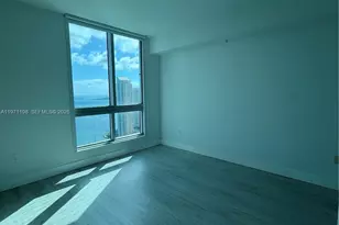 300 S Biscayne Blvd, Miami, FL 33131 - Photo 9