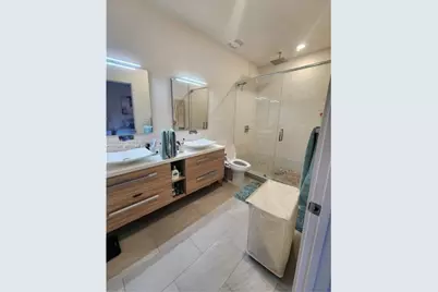 929 NW 45th Ter #929, Plantation, FL 33317 - Photo 9