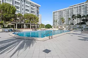 5600 Collins Ave, Miami Beach, FL 33140 - Photo 31