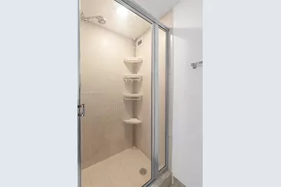 5600 Collins Ave #16Y, Miami Beach, FL 33140 - Photo 19