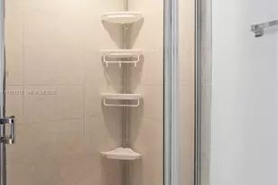 5600 Collins Ave, Miami Beach, FL 33140 - Photo 19