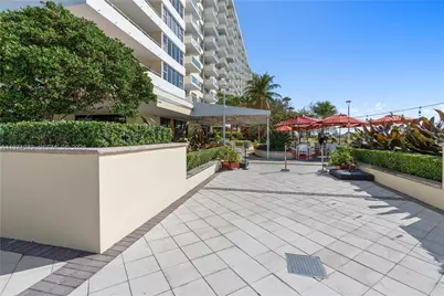 5600 Collins Ave #16Y, Miami Beach, FL 33140 - Photo 33