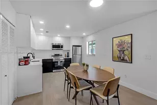 1044 NW 29th St, Miami, FL 33127 - Photo 11