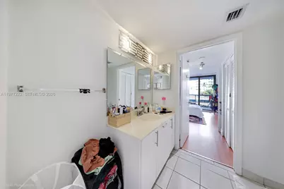 540 Brickell Key Dr #608, Miami, FL 33131 - Photo 5