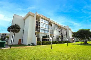 601 Three Islands Boulevard, Hallandale Beach, FL 33009 - Photo 33