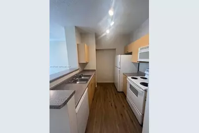 1900 Van Buren St #120B, Hollywood, FL 33020 - Photo 5