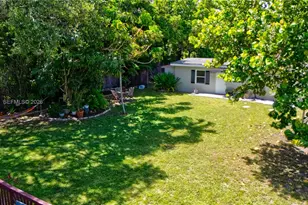 265 NE 116th St, Miami, FL 33161 - Photo 41