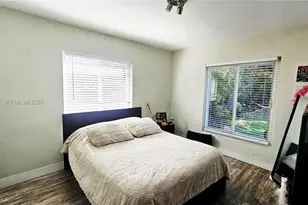 265 NE 116th St, Miami, FL 33161 - Photo 19