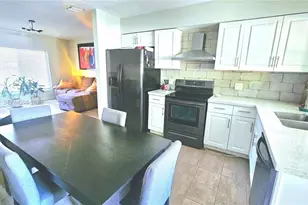 265 NE 116th St, Miami, FL 33161 - Photo 15