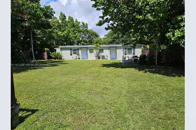 265 NE 116th St, Miami, FL 33161 - Photo 29