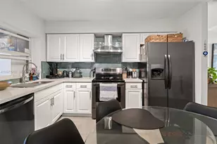 265 NE 116th St, Miami, FL 33161 - Photo 11