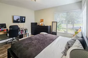 265 NE 116th St, Miami, FL 33161 - Photo 25