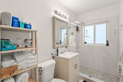 265 NE 116th St, Miami, FL 33161 - Photo 15