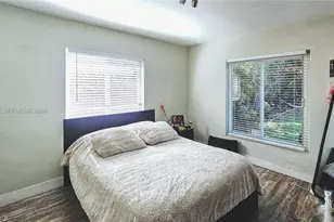 265 NE 116th St, Miami, FL 33161 - Photo 31