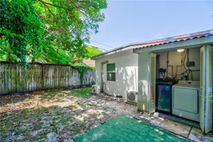 265 NE 116th St, Miami, FL 33161 - Photo 63