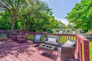 265 NE 116th St, Miami, FL 33161 - Photo 33