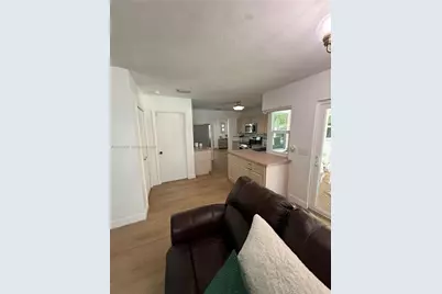 4450 NW 9th St, Coconut Creek, FL 33066 - Photo 21