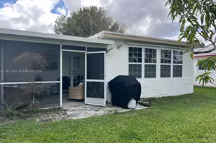 6805 NW 75th St, Tamarac, FL 33321 - Photo 13