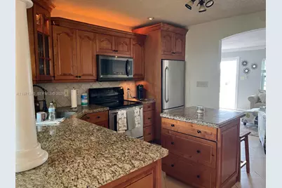 6805 NW 75th St, Tamarac, FL 33321 - Photo 5