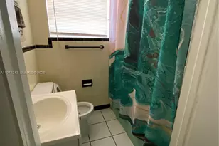 2031 NE 167th St, North Miami Beach, FL 33162 - Photo 13