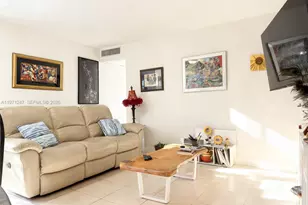 629 Saxony Ln N, Delray Beach, FL 33446 - Photo 1