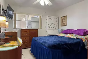 629 Saxony Ln N, Delray Beach, FL 33446 - Photo 9