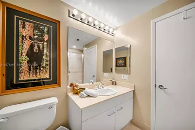 21150 Point Pl #703, Aventura, FL 33180 - Photo 47