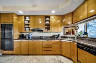 21150 Point Pl, Aventura, FL 33180 - Photo 23