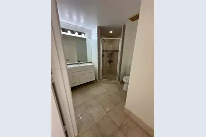 5085 NW 7th St #1015, Miami, FL 33126 - Photo 9