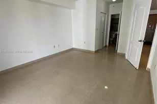 5085 NW 7th St, Miami, FL 33126 - Photo 5