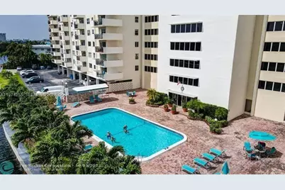 401 Golden Isles Dr #1101, Hallandale Beach, FL 33009 - Photo 21