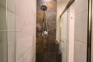 401 Golden Isles Dr, Hallandale Beach, FL 33009 - Photo 19