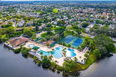 10915 SW 71st St, Miami, FL 33173 - Photo 31