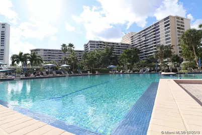 600 SE Three Islands Blvd #1018, Hallandale Beach, FL 33009 - Photo 17