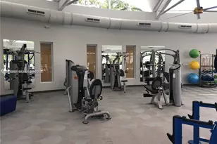 600 SE Three Islands Blvd, Hallandale Beach, FL 33009 - Photo 17