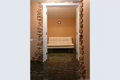 600 SE Three Islands Blvd #1018, Hallandale Beach, FL 33009 - Photo 11