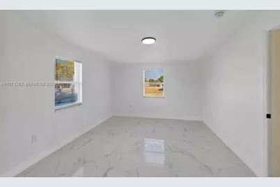 17821 NW 22nd Ave, Miami Gardens, FL 33056 - Photo 13