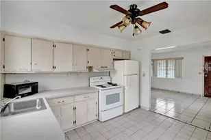 831 NW 21st Ct, Miami, FL 33125 - Photo 21