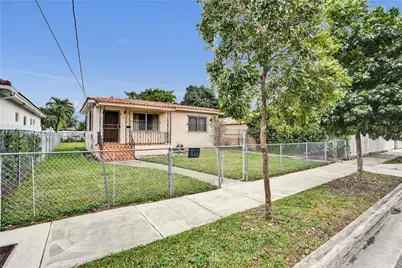 831 NW 21st Ct, Miami, FL 33125 - Photo 7