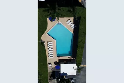 1881 Washington Ave #2E, Miami Beach, FL 33139 - Photo 5