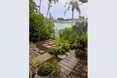 9917 SW 221st Ter, Cutler Bay, FL 33190 - Photo 5