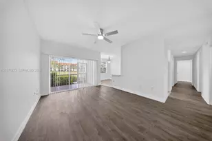 7925 Preserve Cir, Naples, FL 34119 - Photo 11