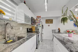 399 NW 72nd Ave, Miami, FL 33126 - Photo 7