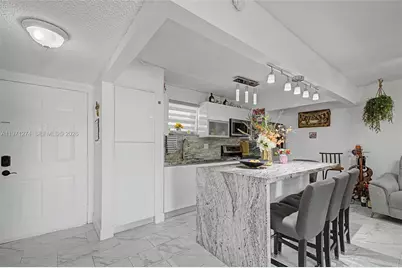 399 NW 72nd Ave #320, Miami, FL 33126 - Photo 7